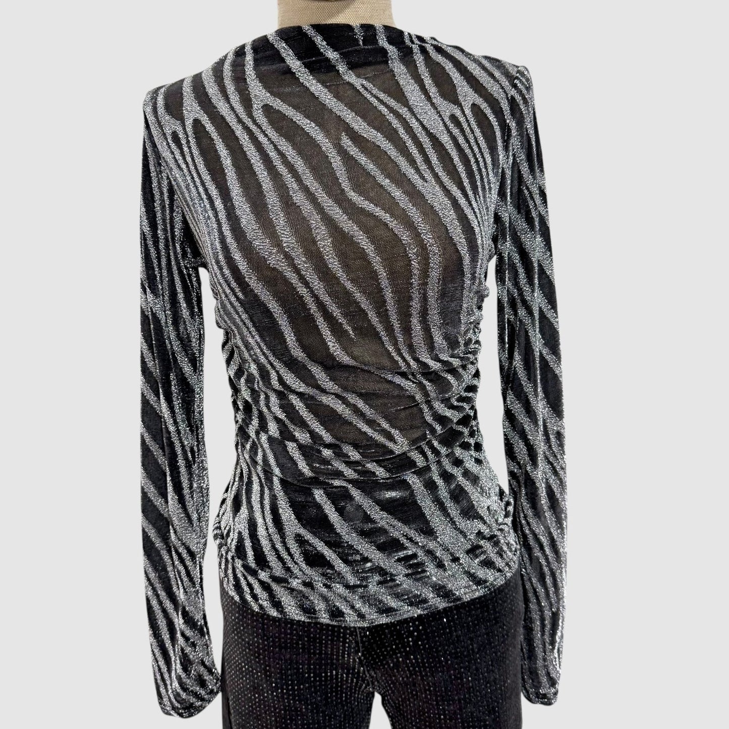 Top mesh zébré à fils métallisés – Col montant