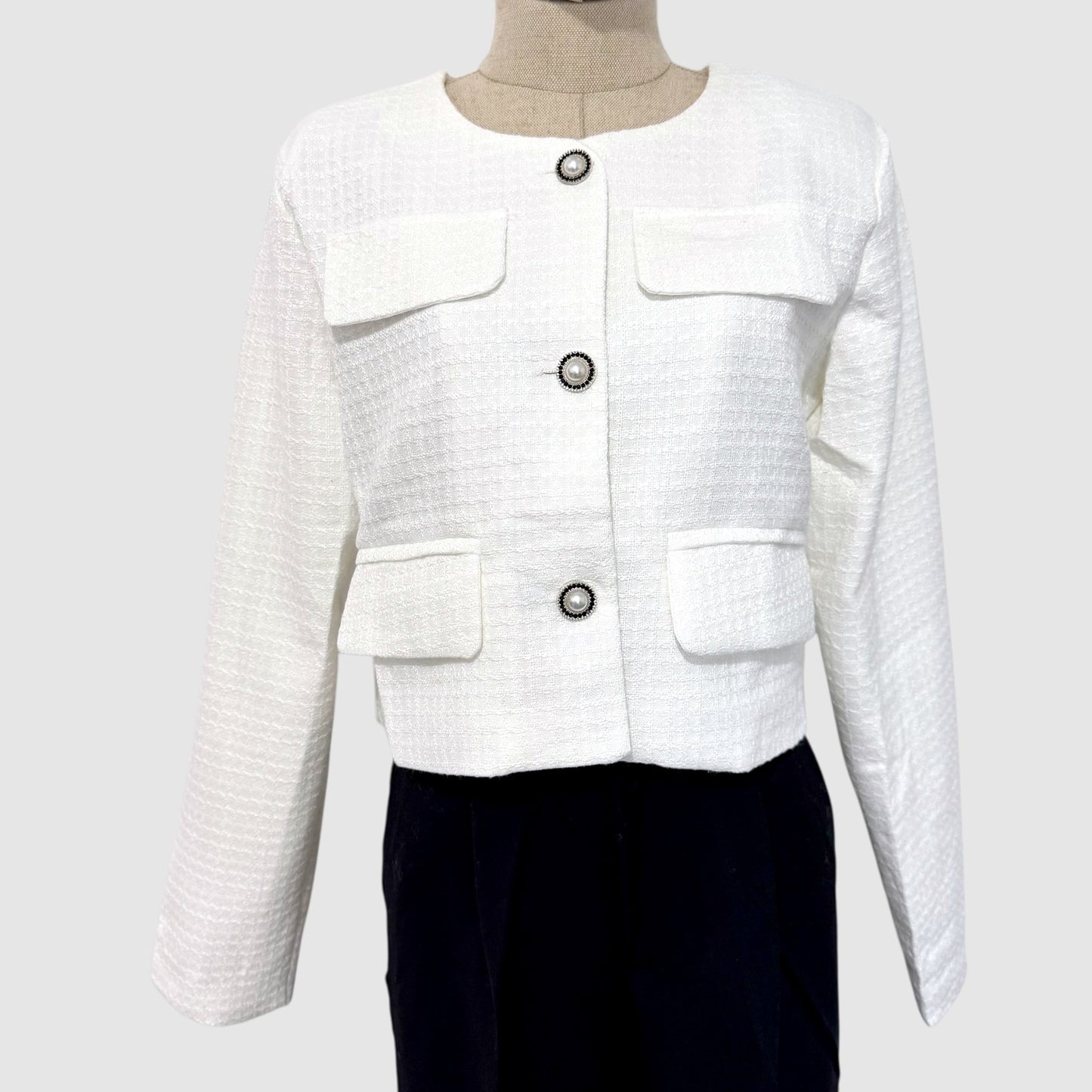 Veste courte style tweed – chic intemporel